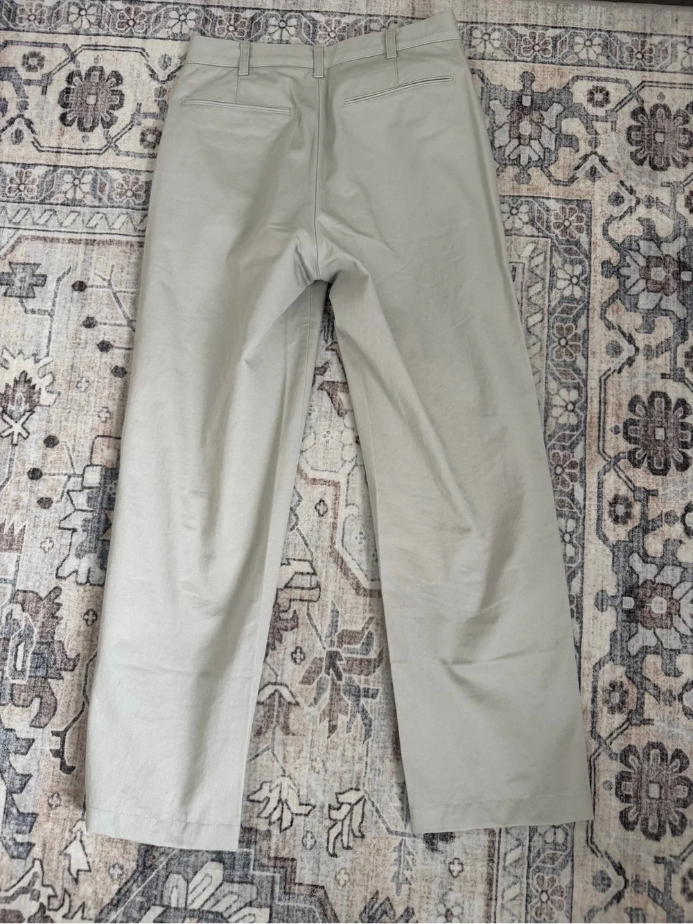 Uniqlo Men's Straight-Leg Chinos in Light Beige